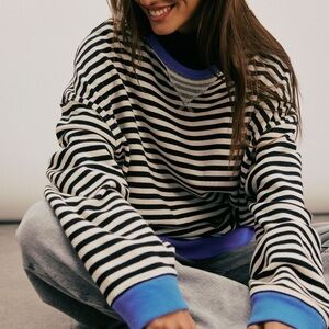 Classic striped oversized crewneck sweatshirt